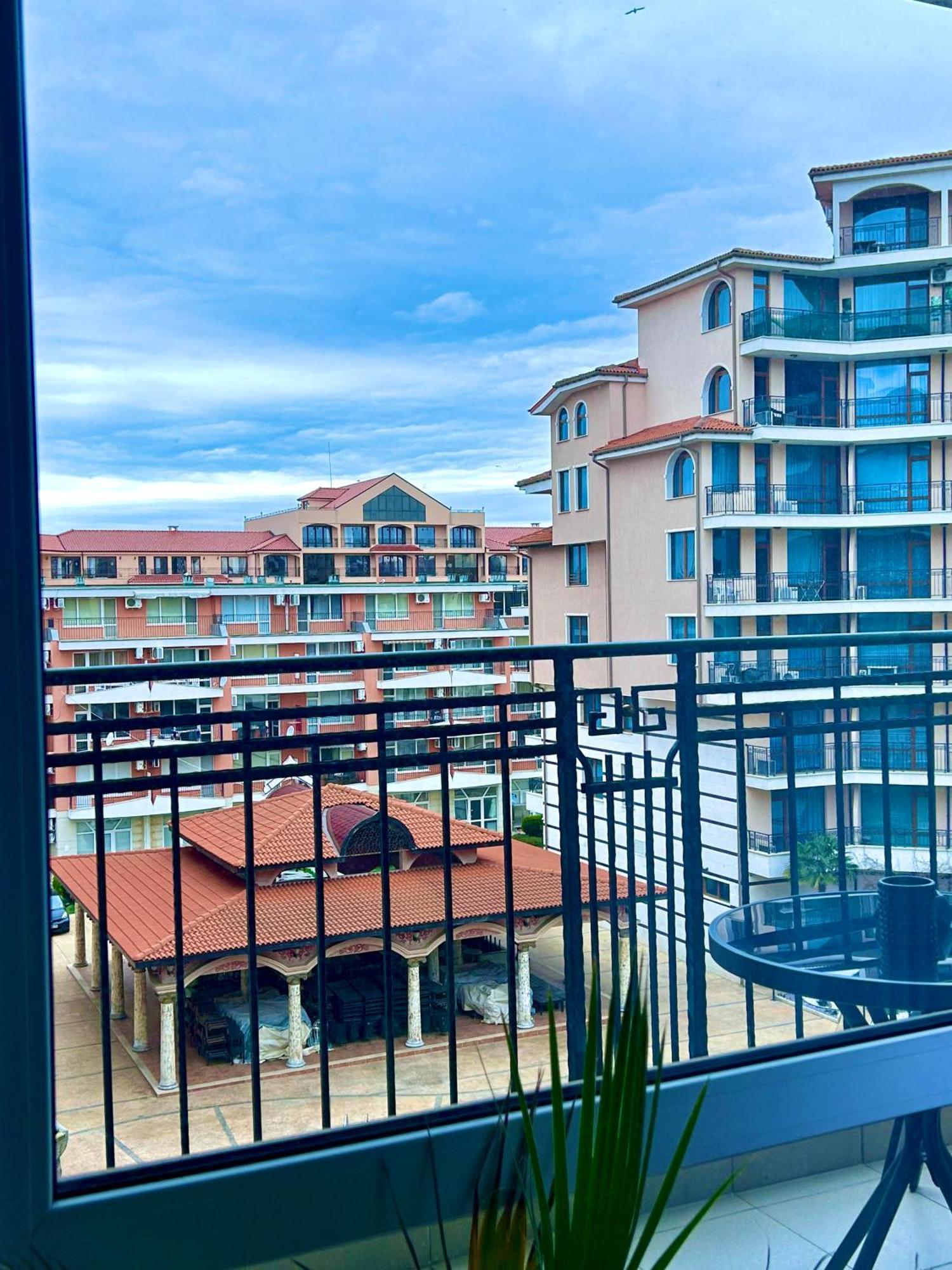 Karolina Apartment 65 Sunny Beach Dış mekan fotoğraf